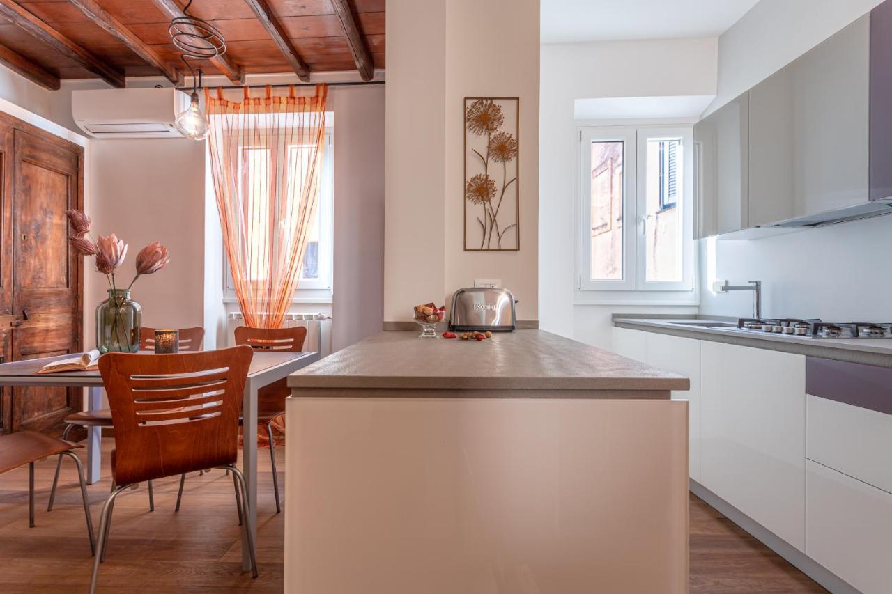 Emma - Lovely Suite In Trastevere روما المظهر الخارجي الصورة